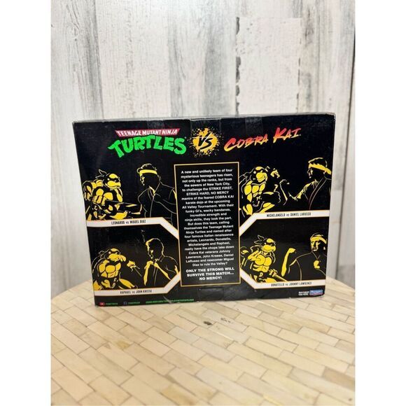 Teenage Mutant Ninja Turtles vs Cobra Kai - Picture 2 of 6